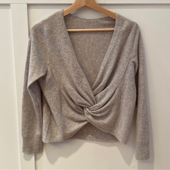 Open back Club Monaco 100% Cashmere Sweater - Picture 2 of 7